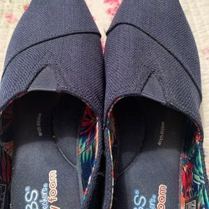 Bob’s platform shoes